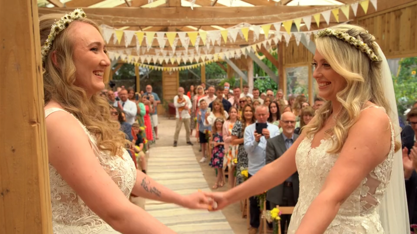 Kelly & Becky- Cotswalds